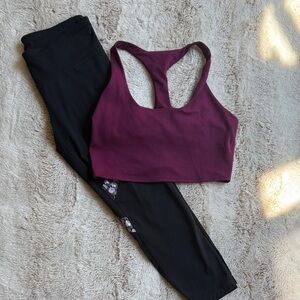 Set! Sports Bra and Black Leggings Set - M